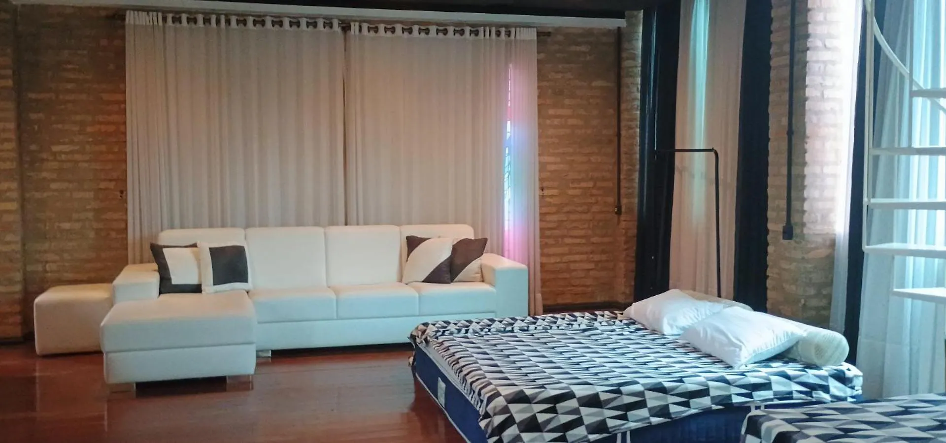 Pousada Morauer Gaspar Alto Bed & Breakfast